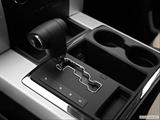  Gear shifter/center console photo